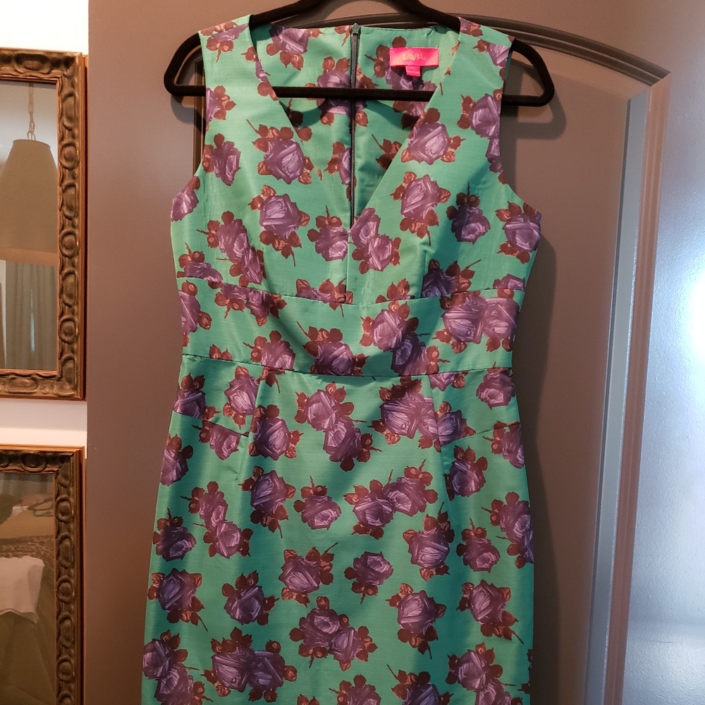 LAVIA DRESS
